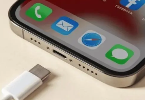 东区街道苹果15维修分享iPhone15改USB-C接口后能和安卓用户互借充电器吗 