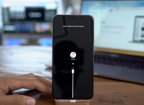 东区街道苹果手机维修分享iPhone12进DFU教程 